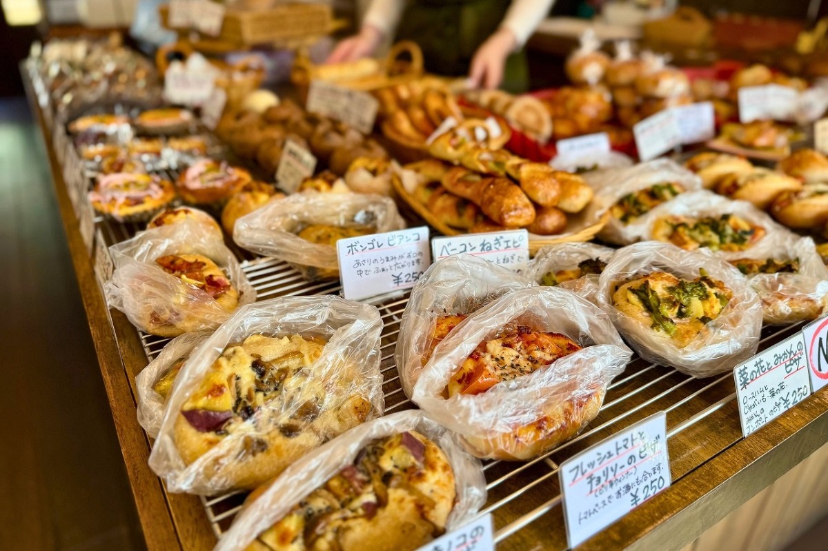 島根県益田市にある『モヌッカ』のパンコーナー