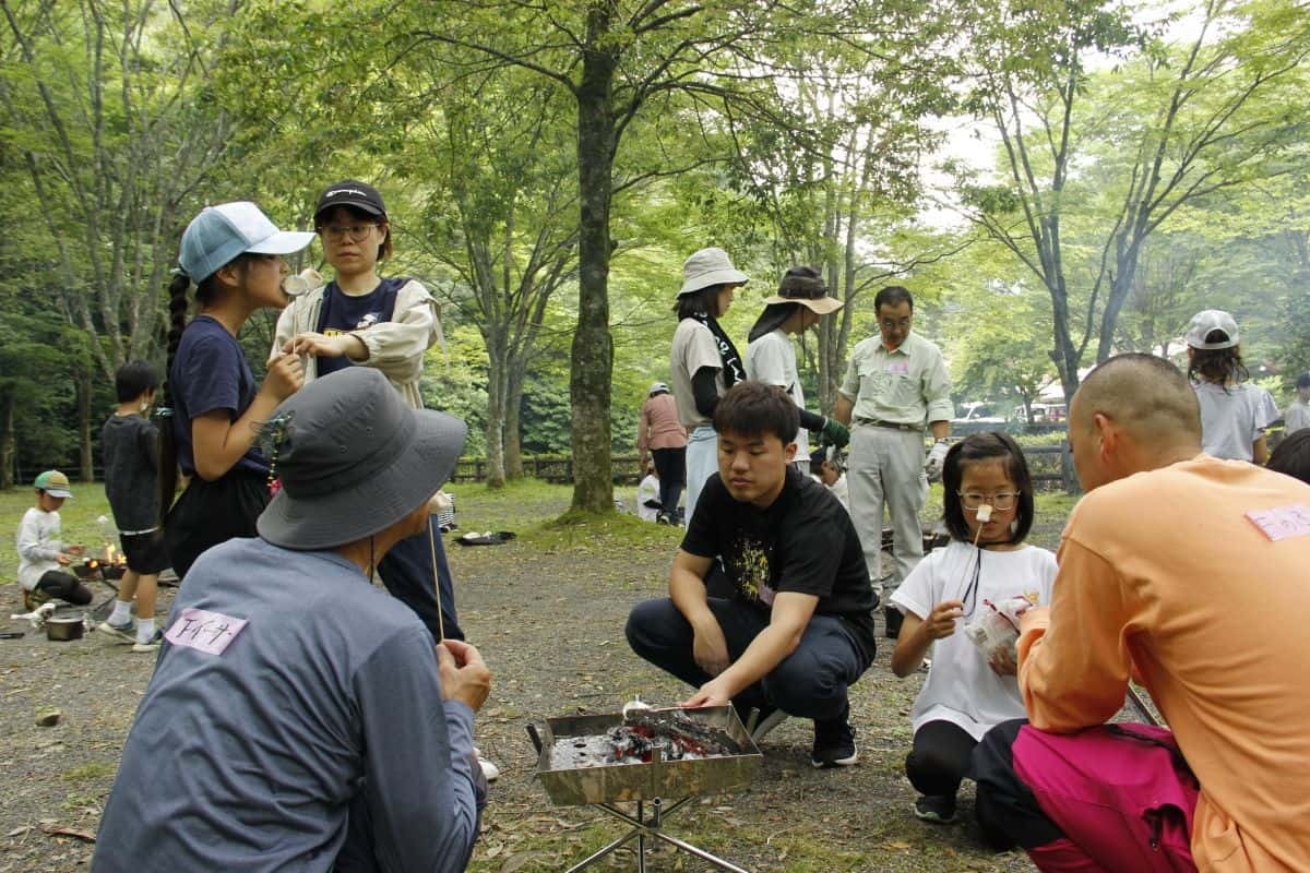 島根県益田市で開催されたイベント「外遊びごはんの会」の会場の様子