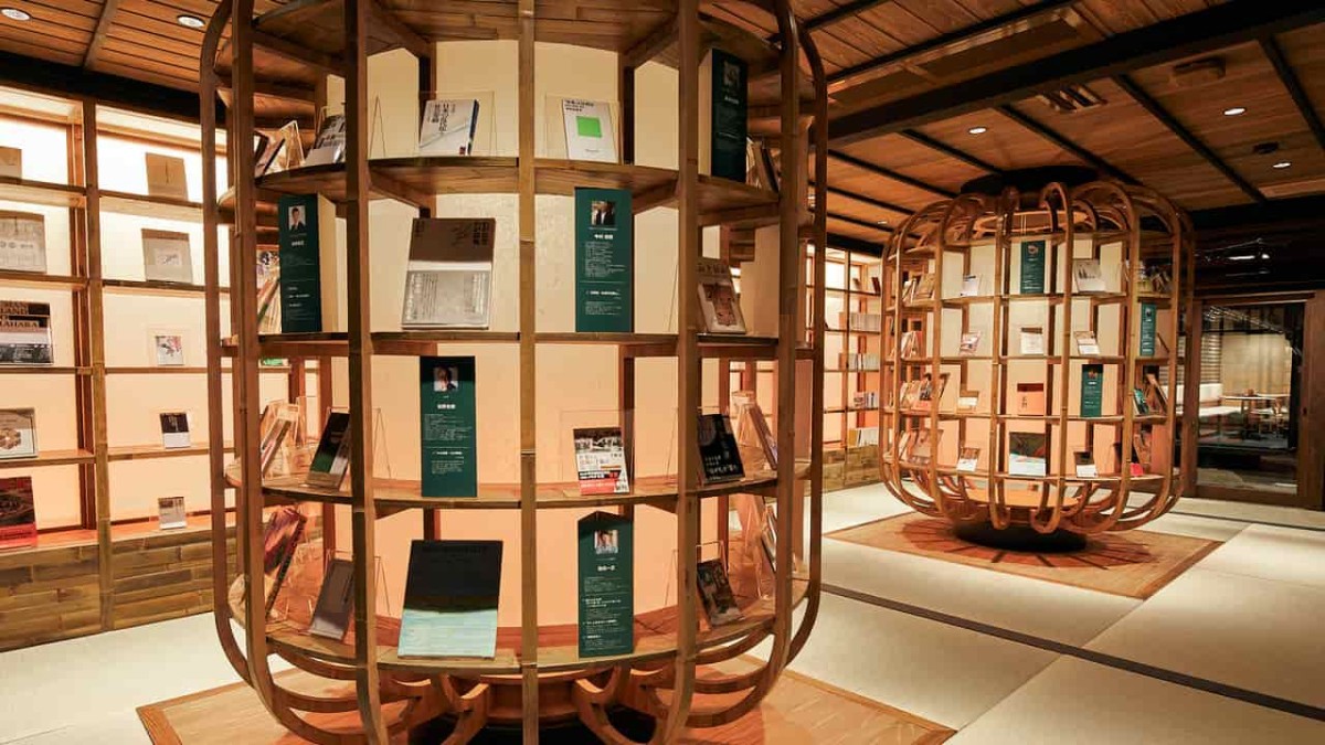 島根県大田市にオープンした図書館『石見銀山まちを楽しくするライブラリー』の内観