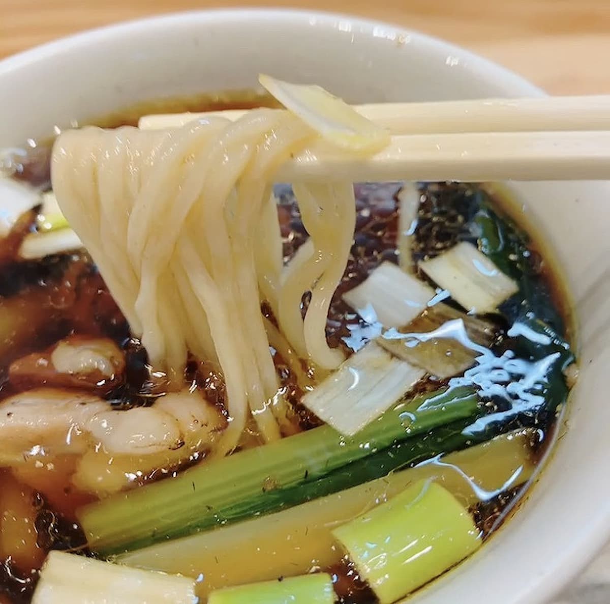 島根県出雲市にあるラーメン店『ぐり虎 ゆめタウン出雲店』の夏季限定麺「昆布水淡麗つけ麺」