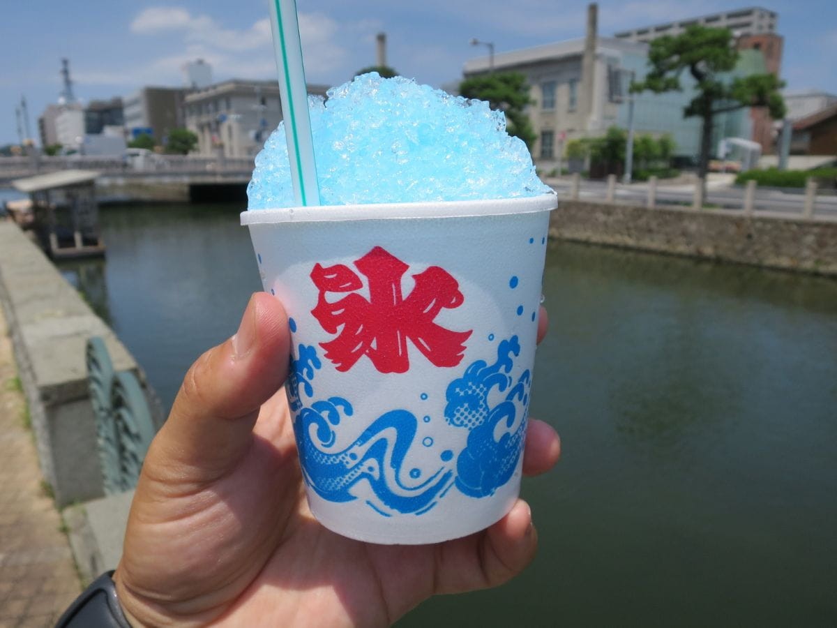 島根県松江市京店カラコロ広場で開催している「京店カラコロマルシェ」に出店している『ラフラフ』のかき氷