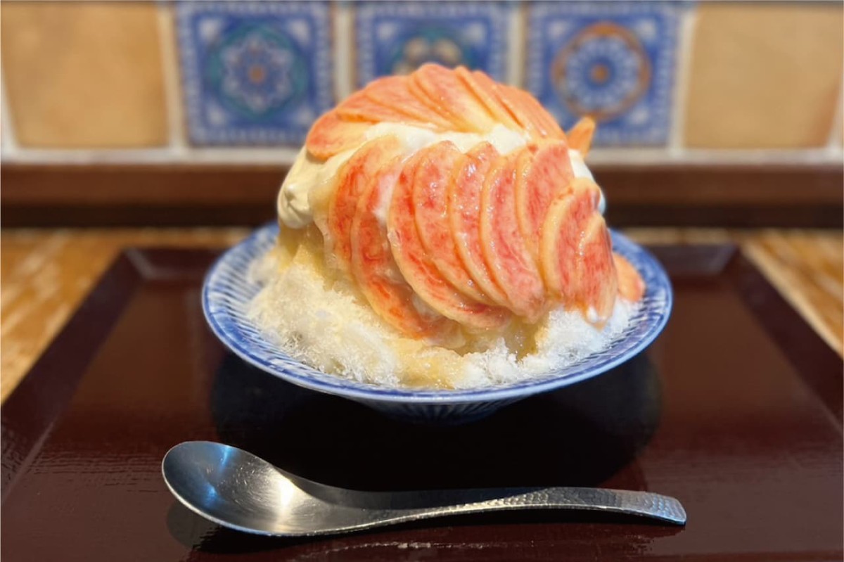 鳥取市カフェ「BOWL TABLE」と「茶房オクノシブヤ」のコラボかき氷
