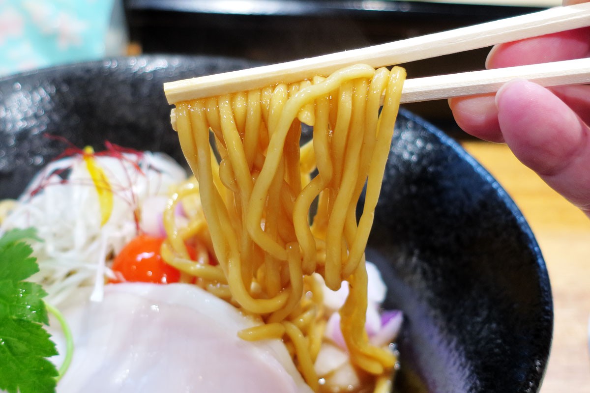鳥取県米子市の人気ラーメン店『麺処 想』の新メニュー「地鶏鶏白湯まぜそば」