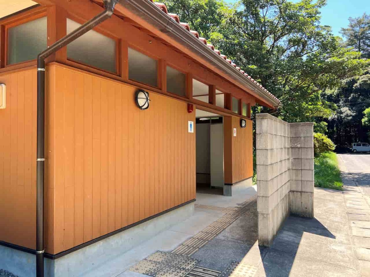 島根県松江市にある『楽山公園』のトイレ