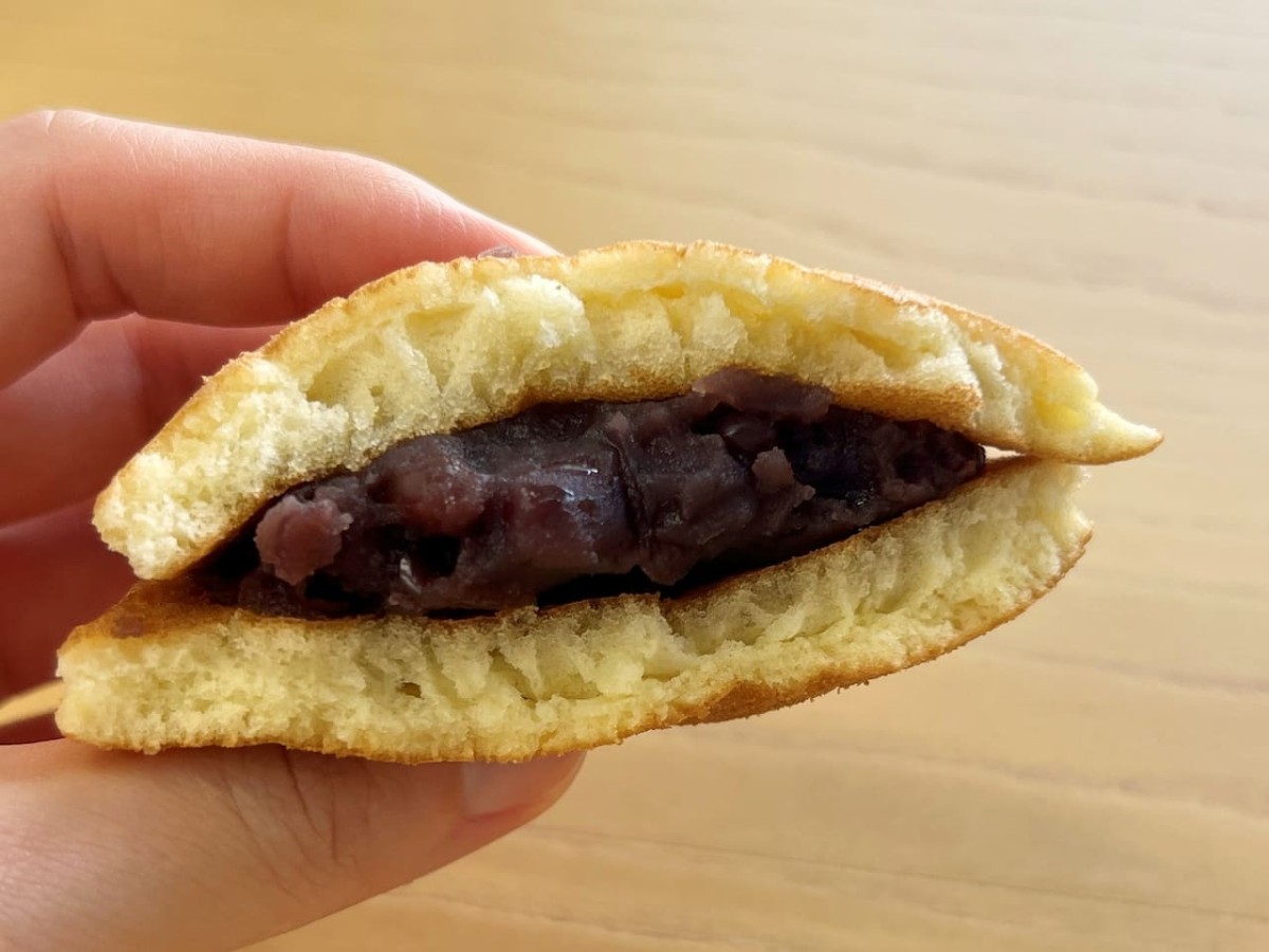 鳥取県米子市にある和菓子屋『菓子はな』の「どら焼き」