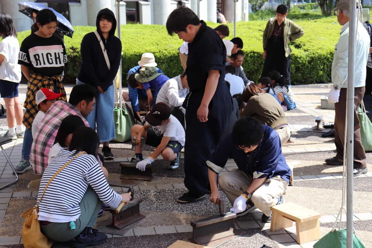 「第25回やすぎ刃物まつり」の前回開催時の様子