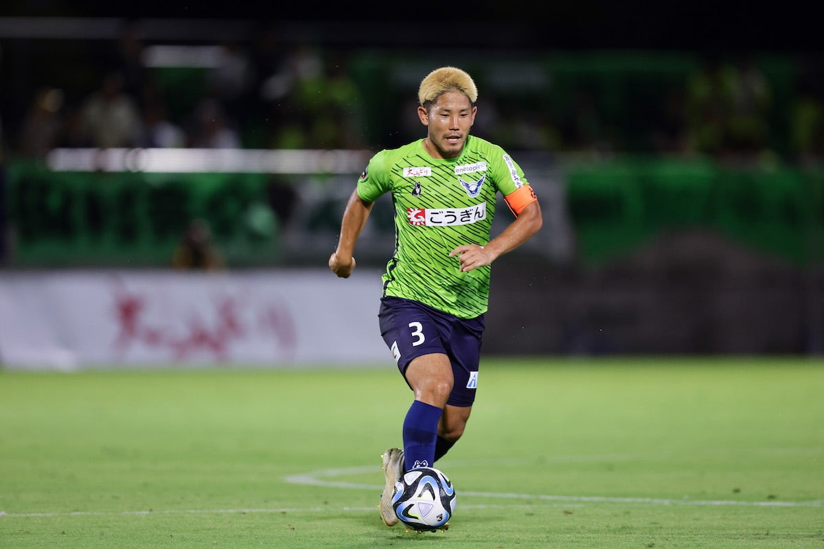 鳥取県のプロサッカークラブ「ガイナーレ鳥取」の試合風景