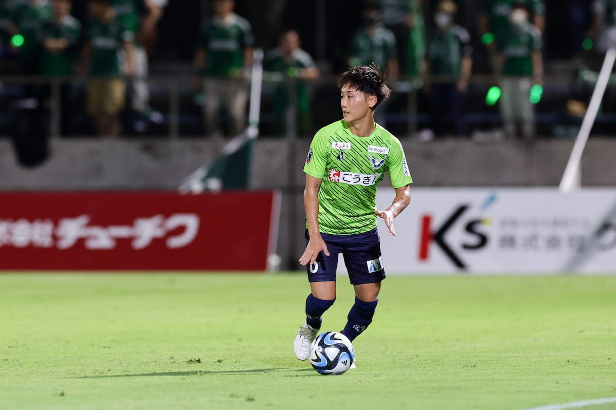 鳥取県のプロサッカークラブ「ガイナーレ鳥取」の試合風景