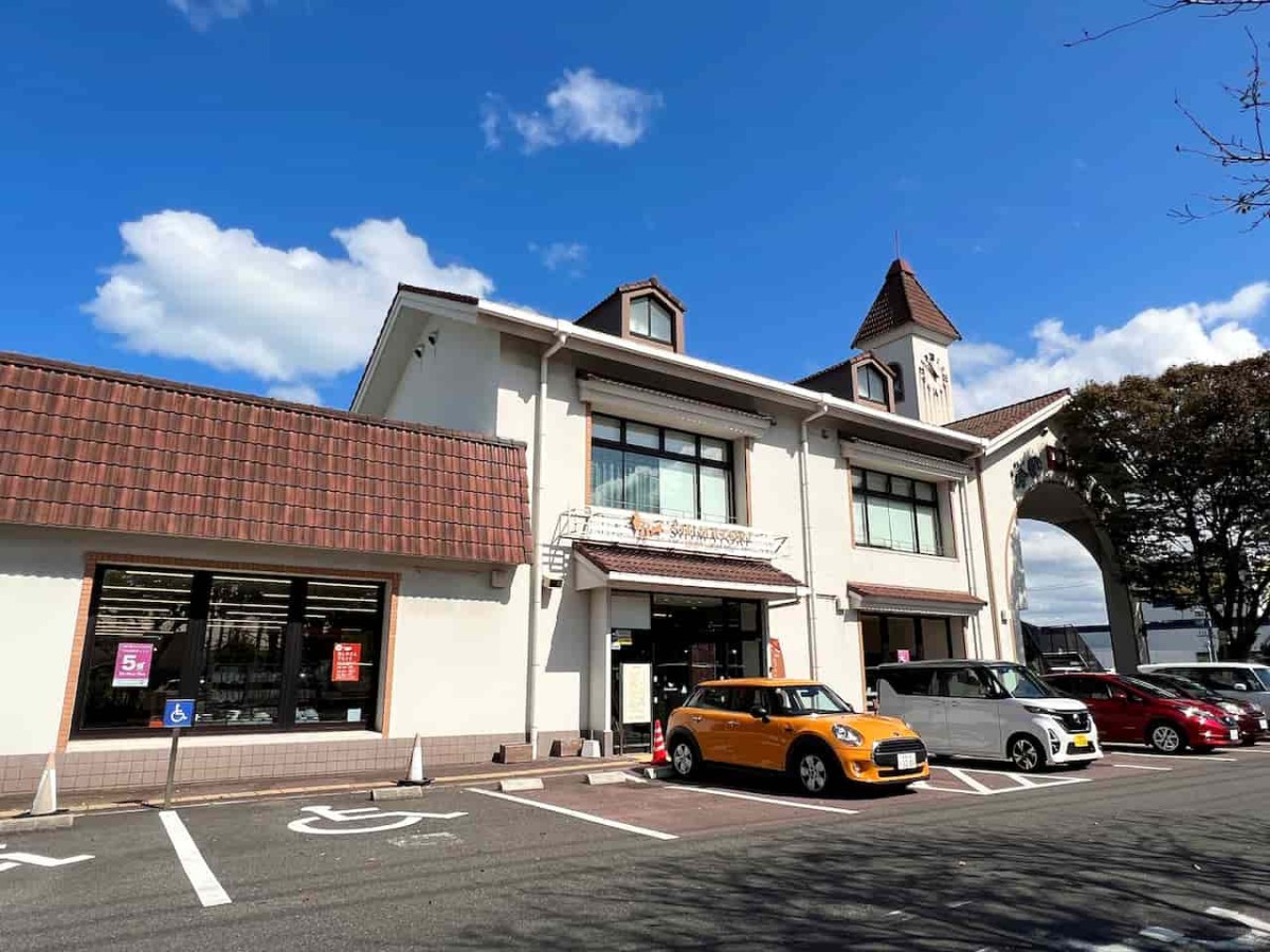 鳥取県米子市の『本の学校今井ブックセンター』の外観