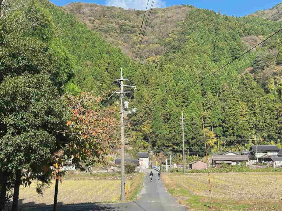 鳥取県日野町にある『金持神社』の様子