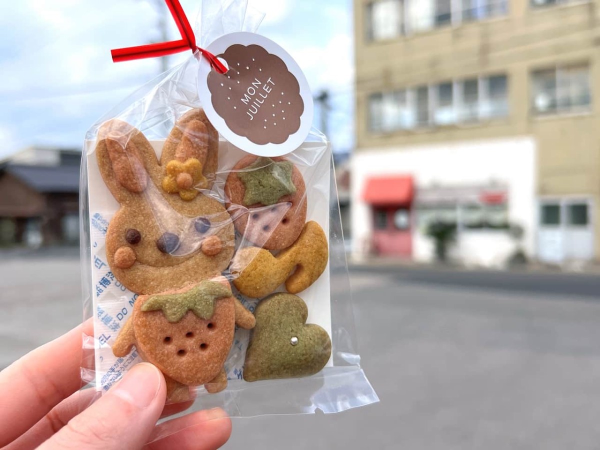 鳥取県琴浦町にある『浦安駅』の前にあるお菓子屋さんのクッキー