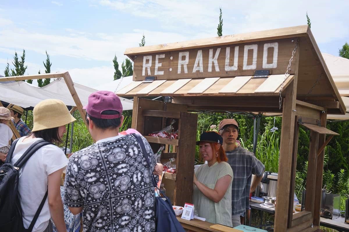 松江市周辺で出店する『RE:RAKUDO（りらくどう）』のオーナーご夫婦
