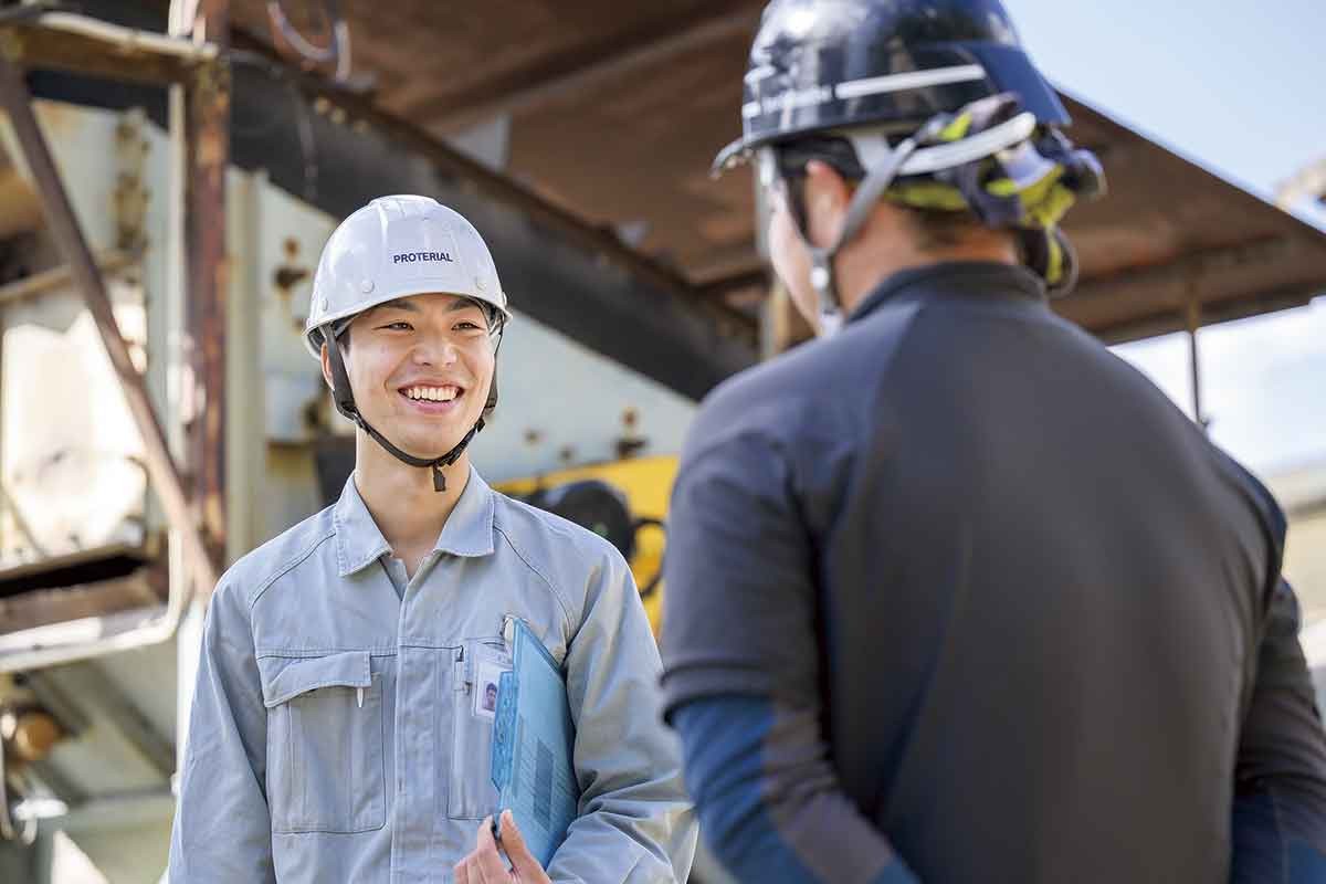 安来市「株式会社プロテリアル安来製作所」のスタッフ