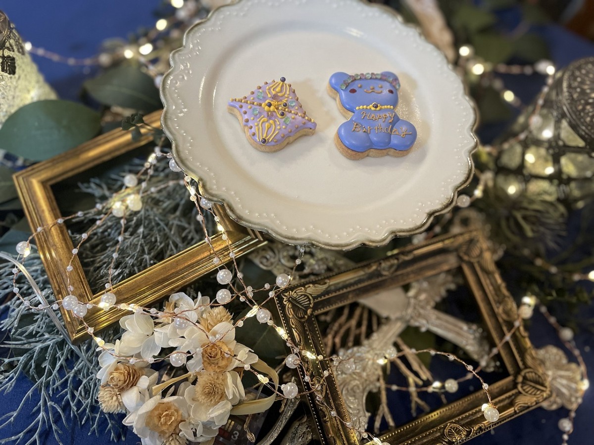 鳥取県江府町にあるお菓子屋さん『Amane（アマネ）』でのアイシングクッキー体験会の様子