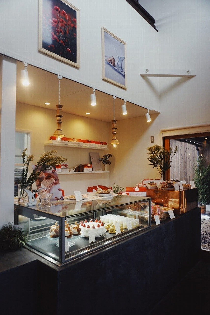 米子市淀江町にあるお菓子屋『ヒナゲシ』の店内の様子