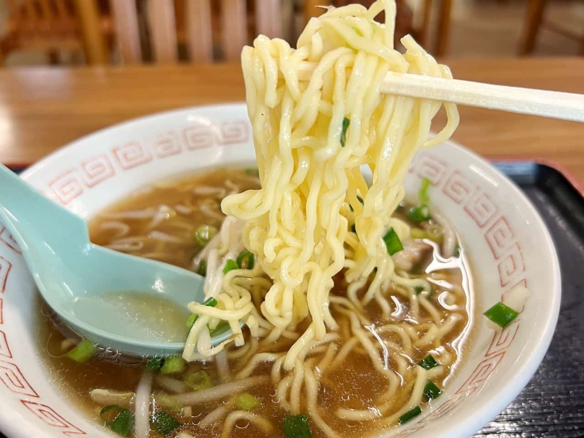 鳥取県倉吉市の『倉吉市役所 食堂』のラーメン