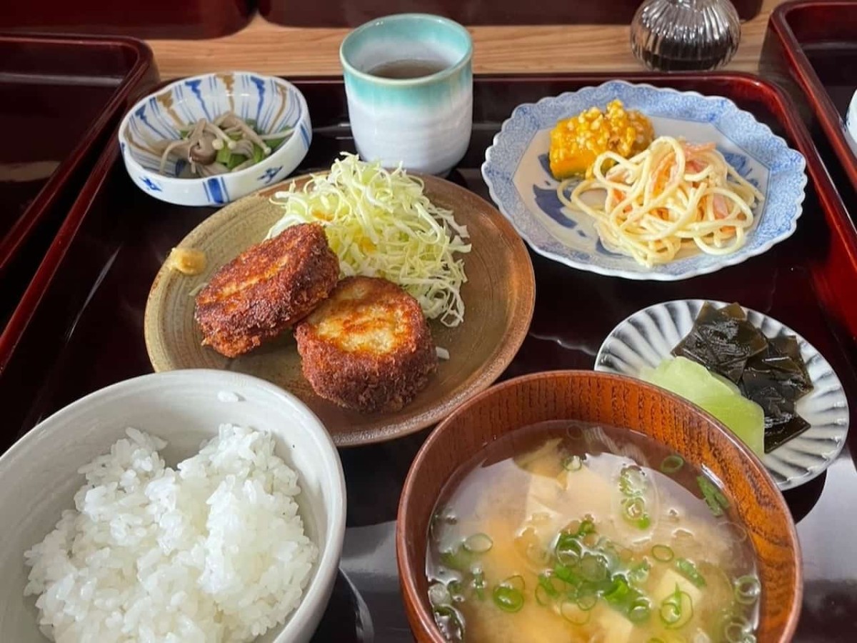 島根県出雲市にある『登土居』で提供しているランチ_定食