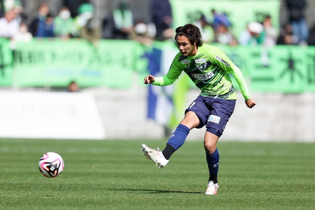 鳥取県のプロサッカークラブ「ガイナーレ鳥取」の試合風景