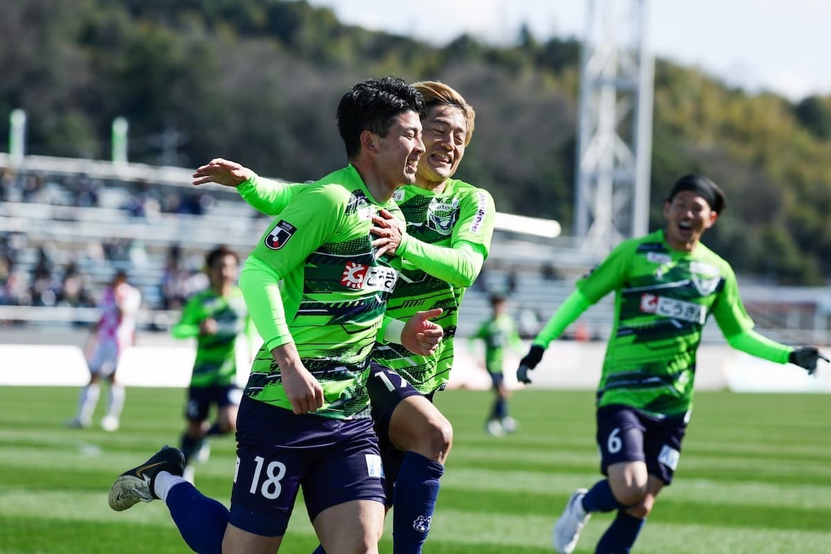 鳥取県のプロサッカークラブ「ガイナーレ鳥取」の試合風景