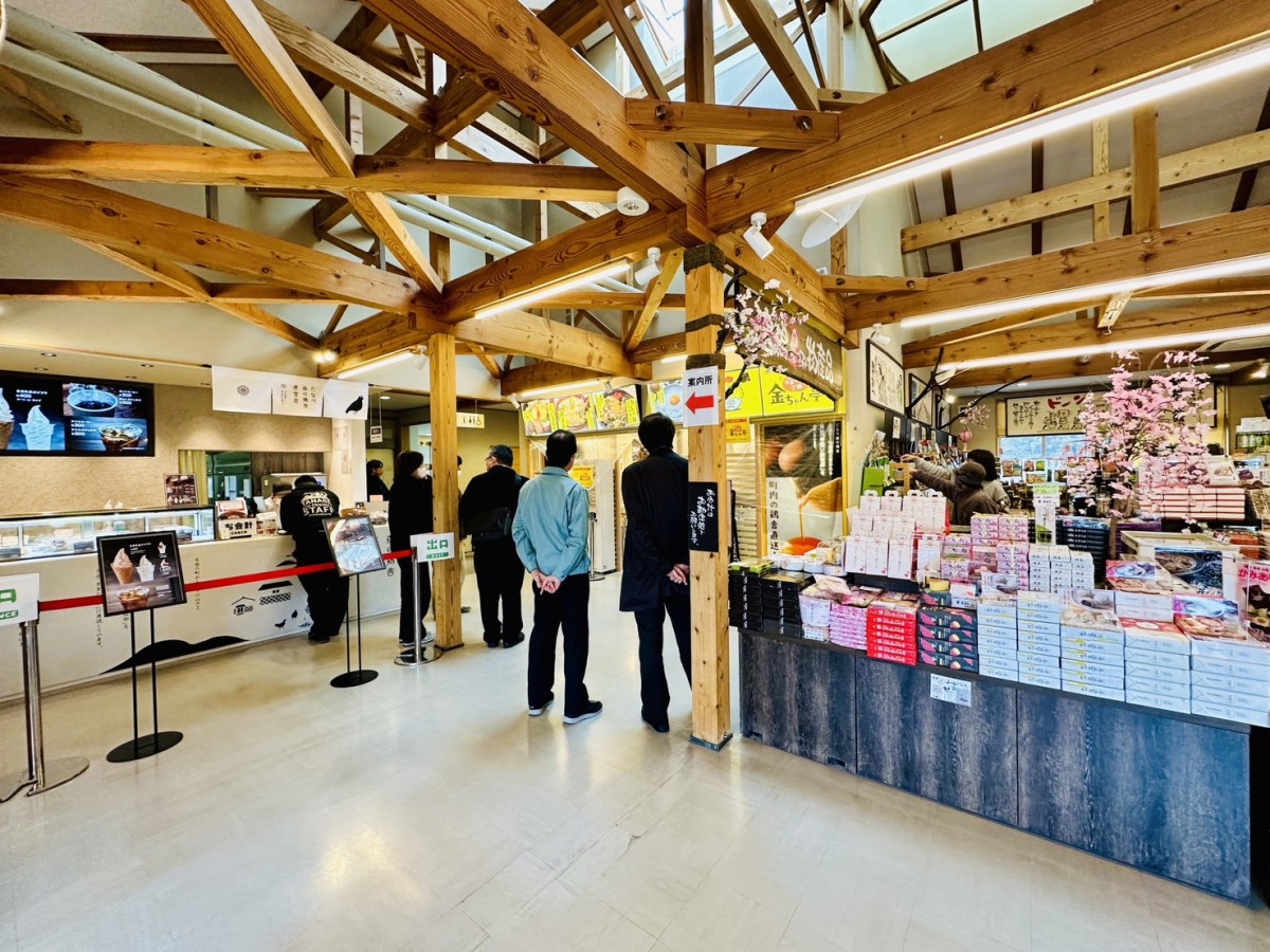 島根県雲南市にオープンした『たなべのたまごかけご飯 金ちゃん亭』の外観