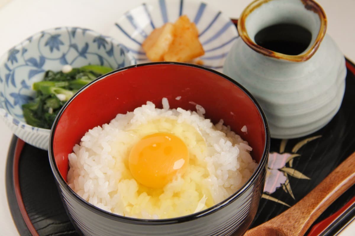 島根県奥出雲町のそば店『高原そば壱心』の「たまごかけごはん」