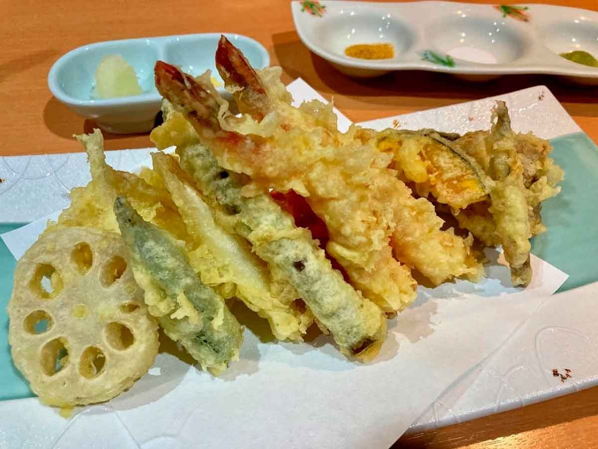 島根県松江市の居酒屋「くいしんぼ屋」の天ぷら