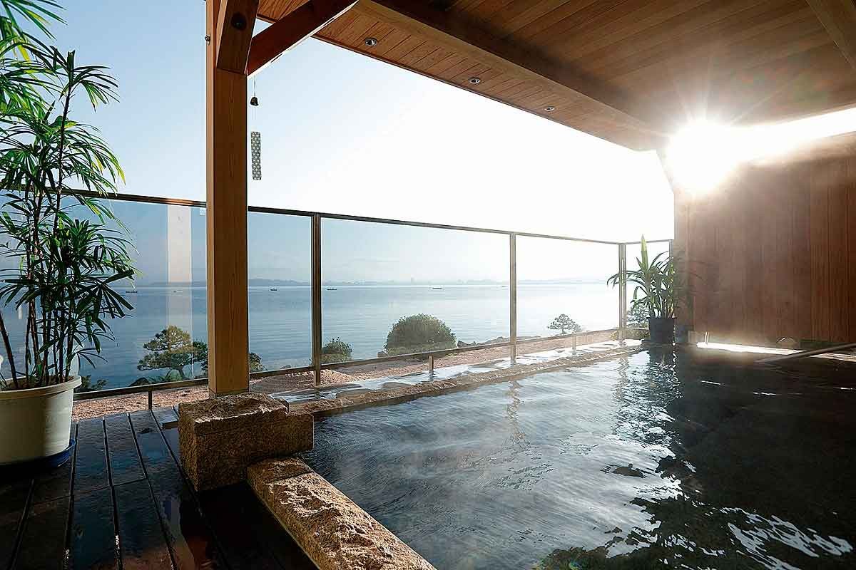島根県松江市の玉造国際ホテルの露天風呂