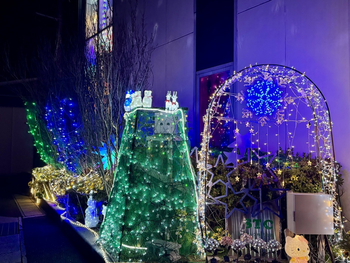 松江市東出雲町のエステック株式会社のイルミネーション