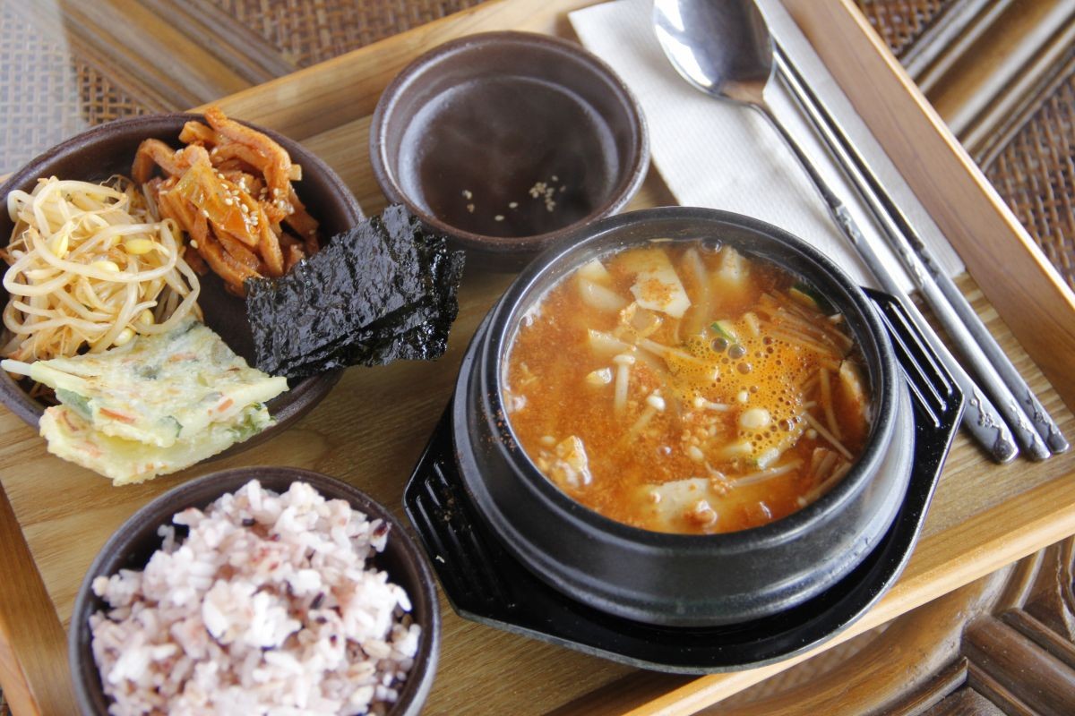 雲南市の古民家カフェ『Soban』のスンドゥブ