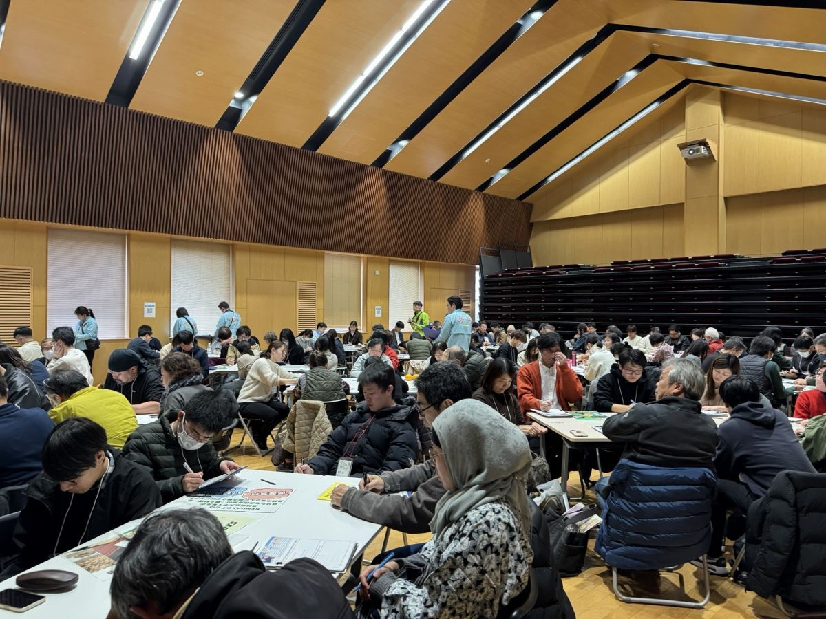 江津市で開催されたイベント「地域づくりオールスター祭」の会場内の様子