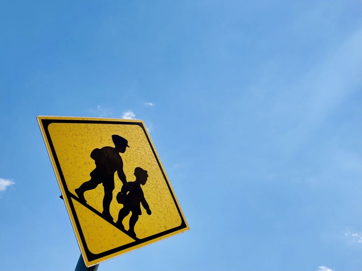 スクールゾーン標識