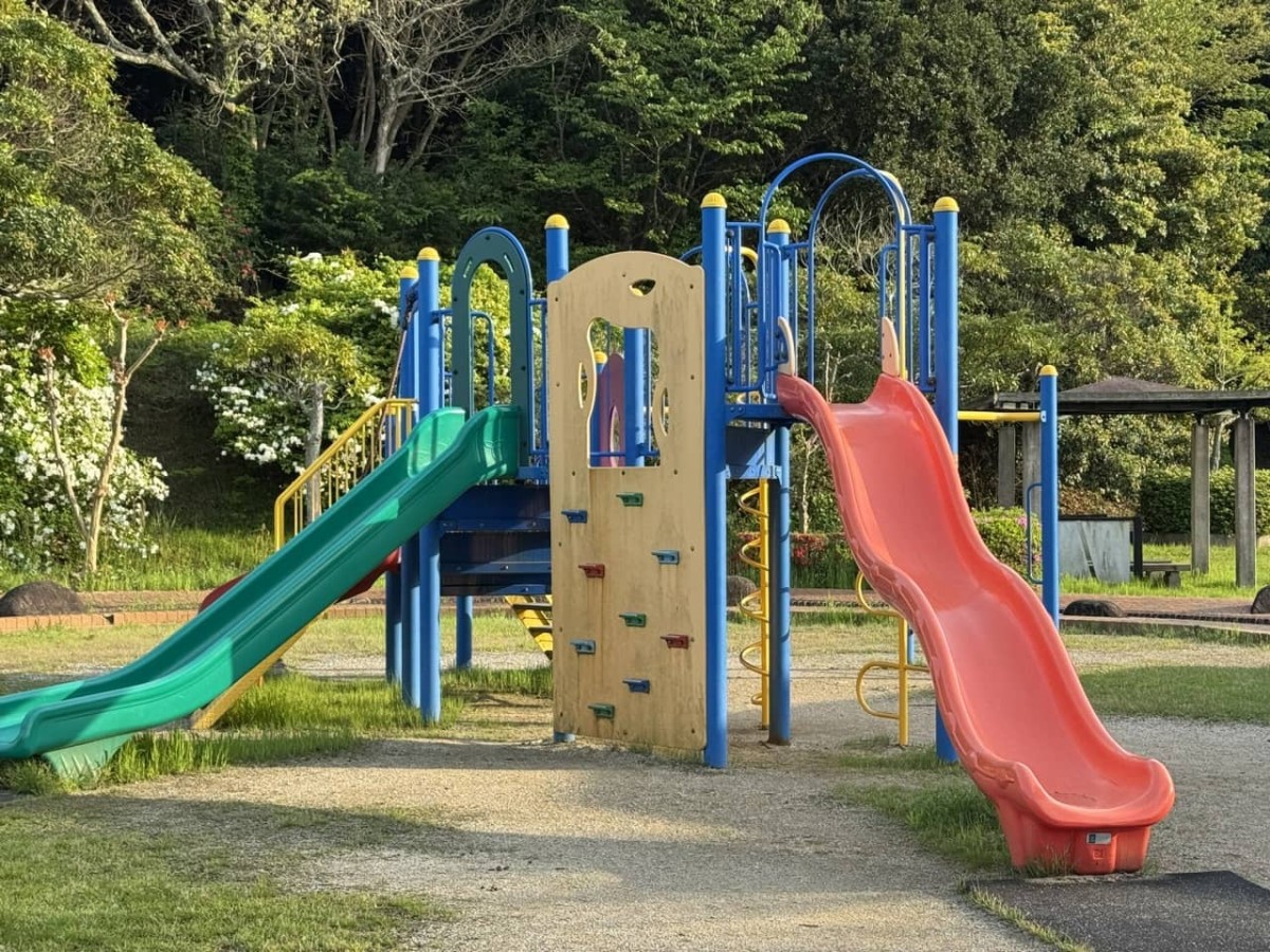 島根県浜田市三隅町の『三隅中央公園』のコンビネーション遊具
