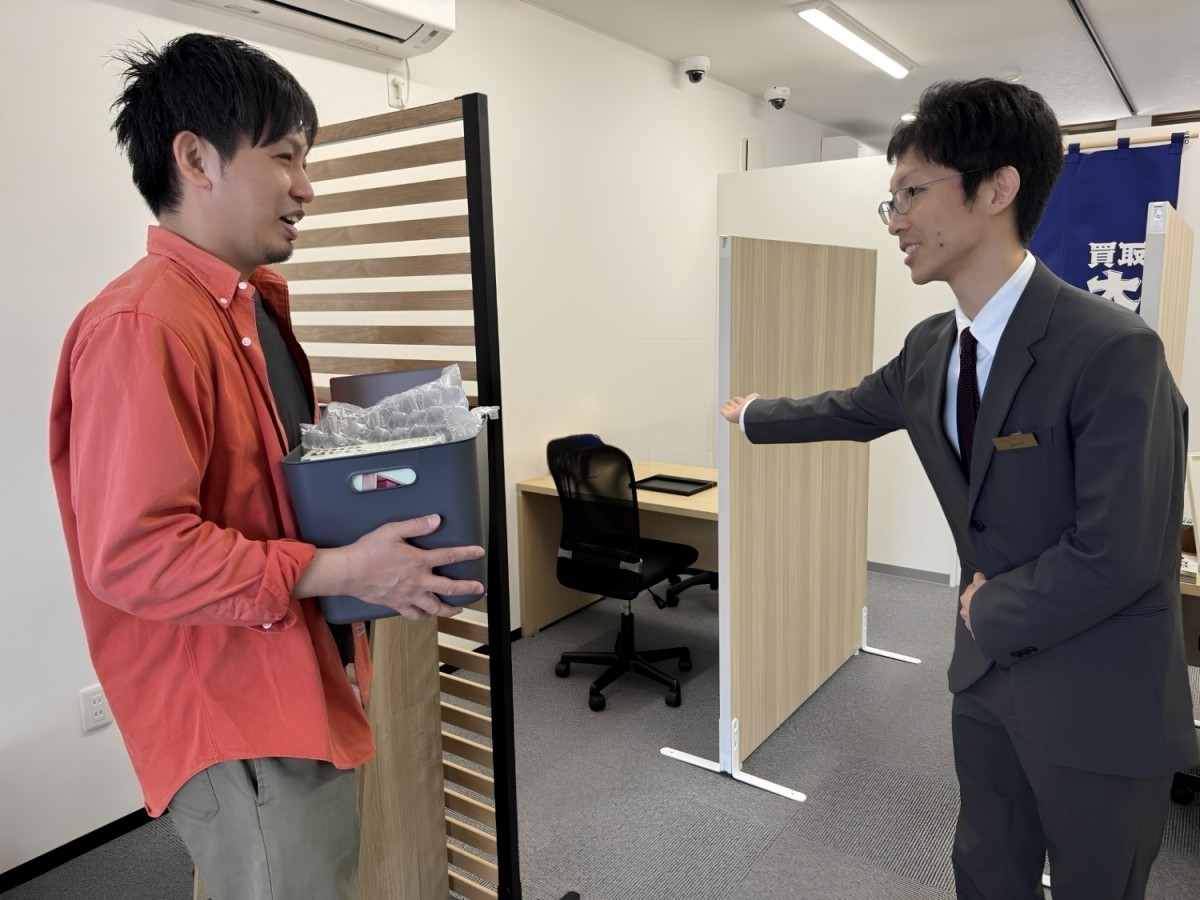 案内される編集部いしやん