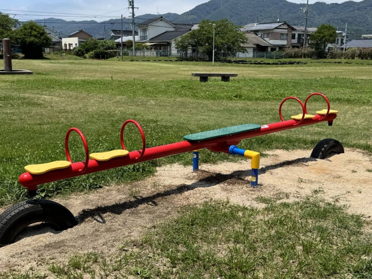境港市元町にある『下ノ川一号公園』のシーソー