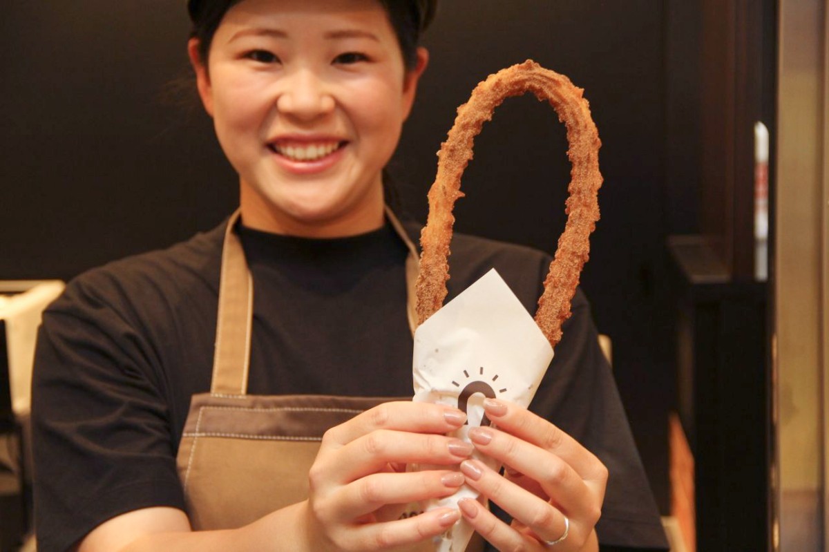 松江市の「ストリートチュロス松江店」のスタッフ