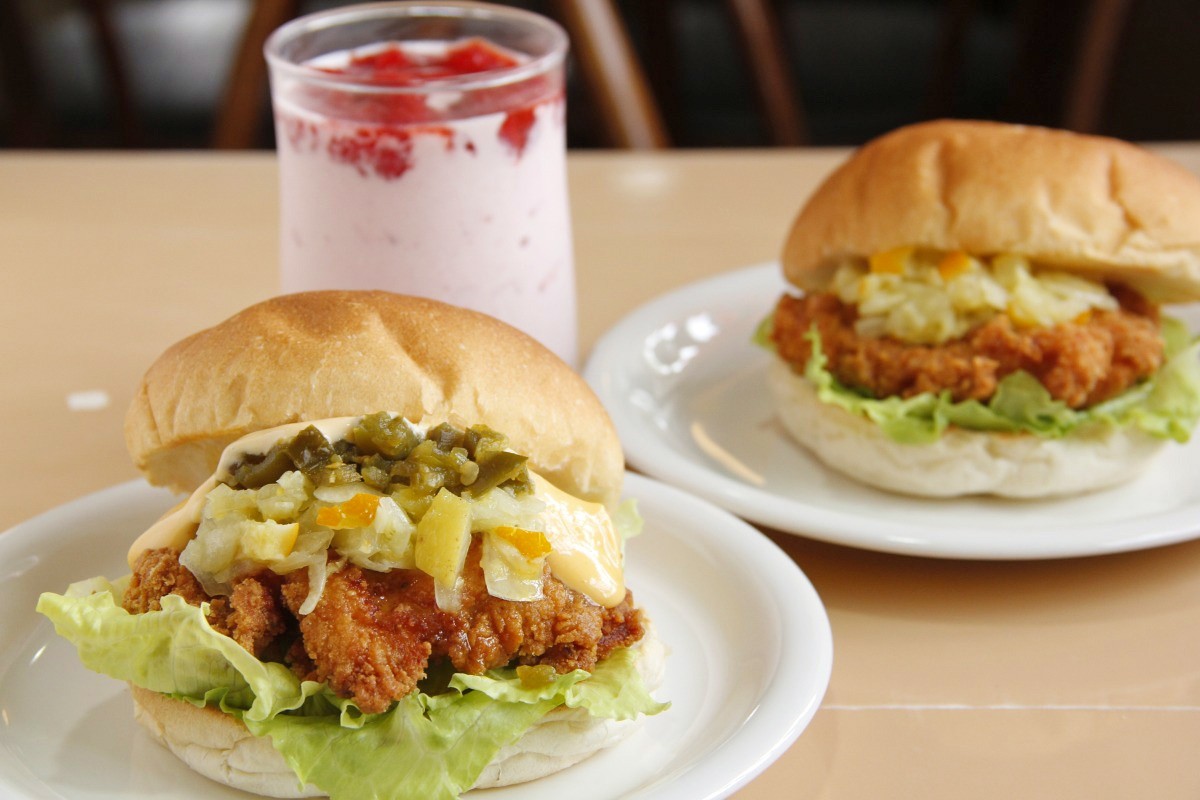 島根県奥出雲町にあるハンバーガー専門店『バーガーハウスピコピコ』のハンバーガー
