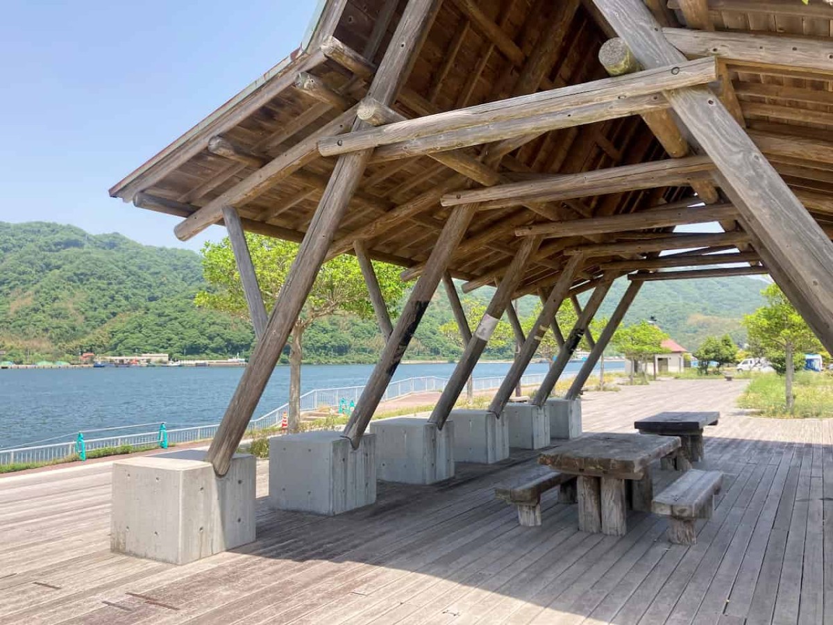 鳥取県境港市にある『弥生緑地』の東屋