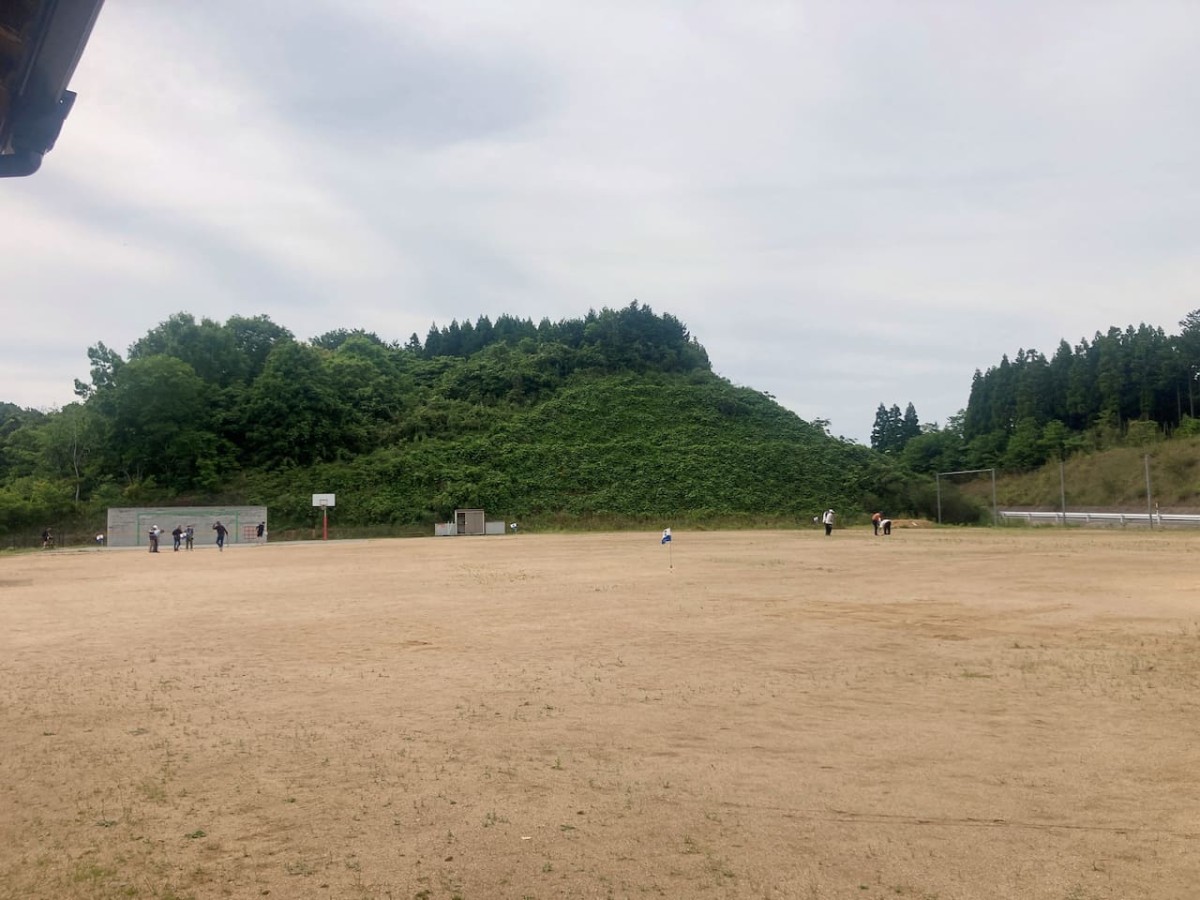 鳥取県西伯郡南部町にある『東西町スポーツ広場』のグラウンド