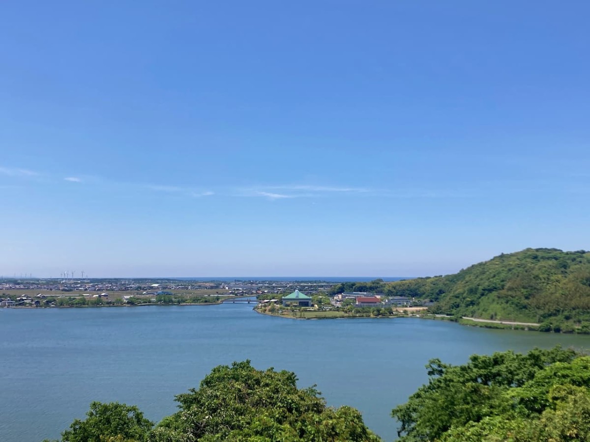 鳥取県東伯郡湯梨浜町にある『出雲山展望台』からの眺め