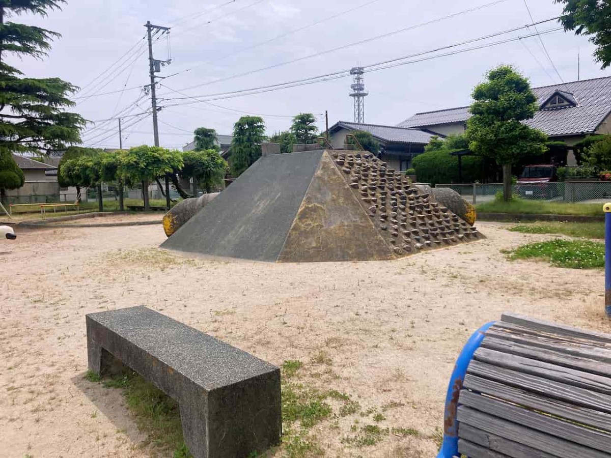 島根県出雲市の『海上西公園』にある遊具