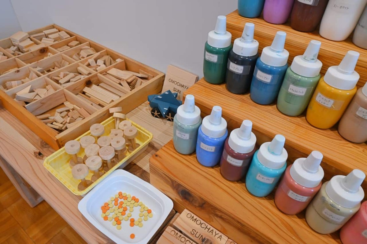鳥取県米子市にある『おもちゃ屋SUN』のワークショップで使う素材