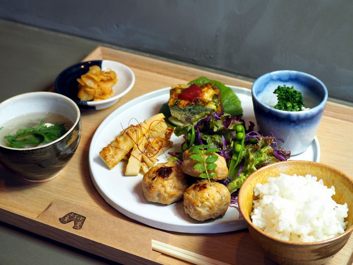 鳥取県米子市にオープンした『ふらっと食堂』のメニュー