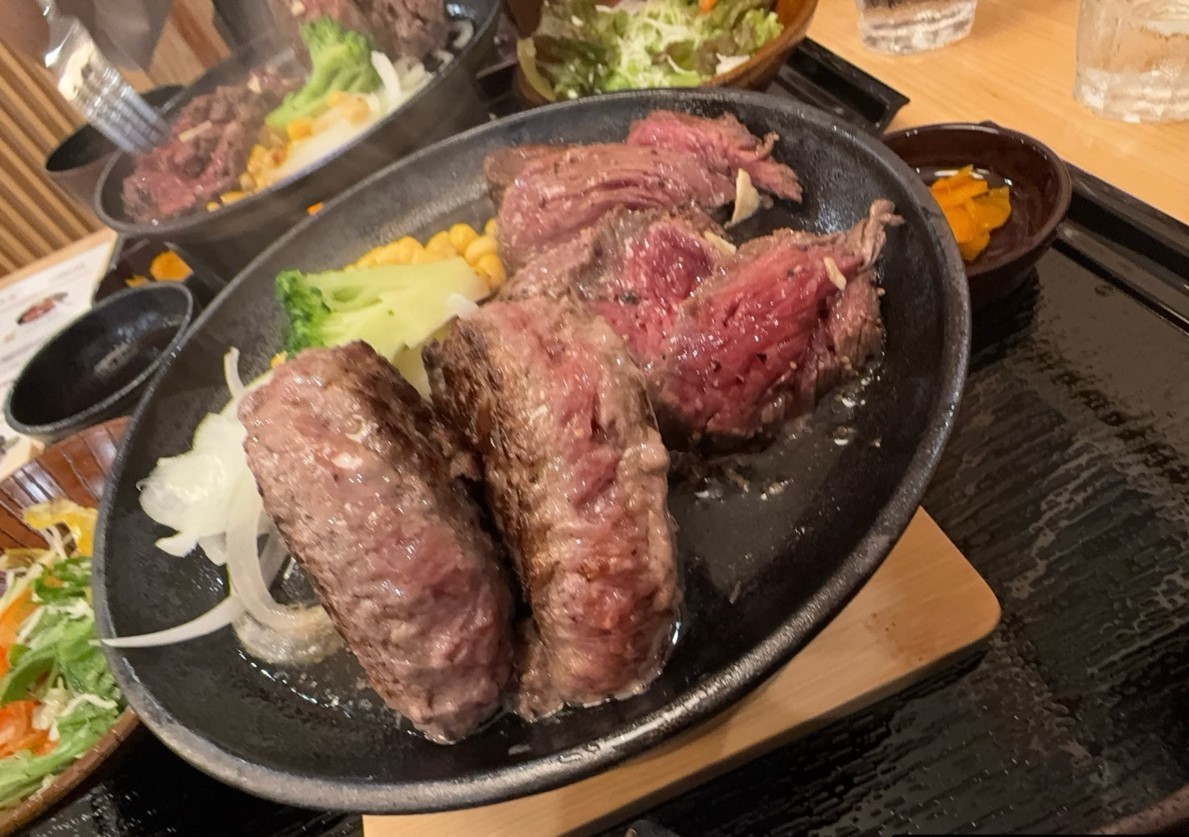 鳥取県鳥取市にオープンした『とろけるハンバーグ福よし鳥取店』のメニュー