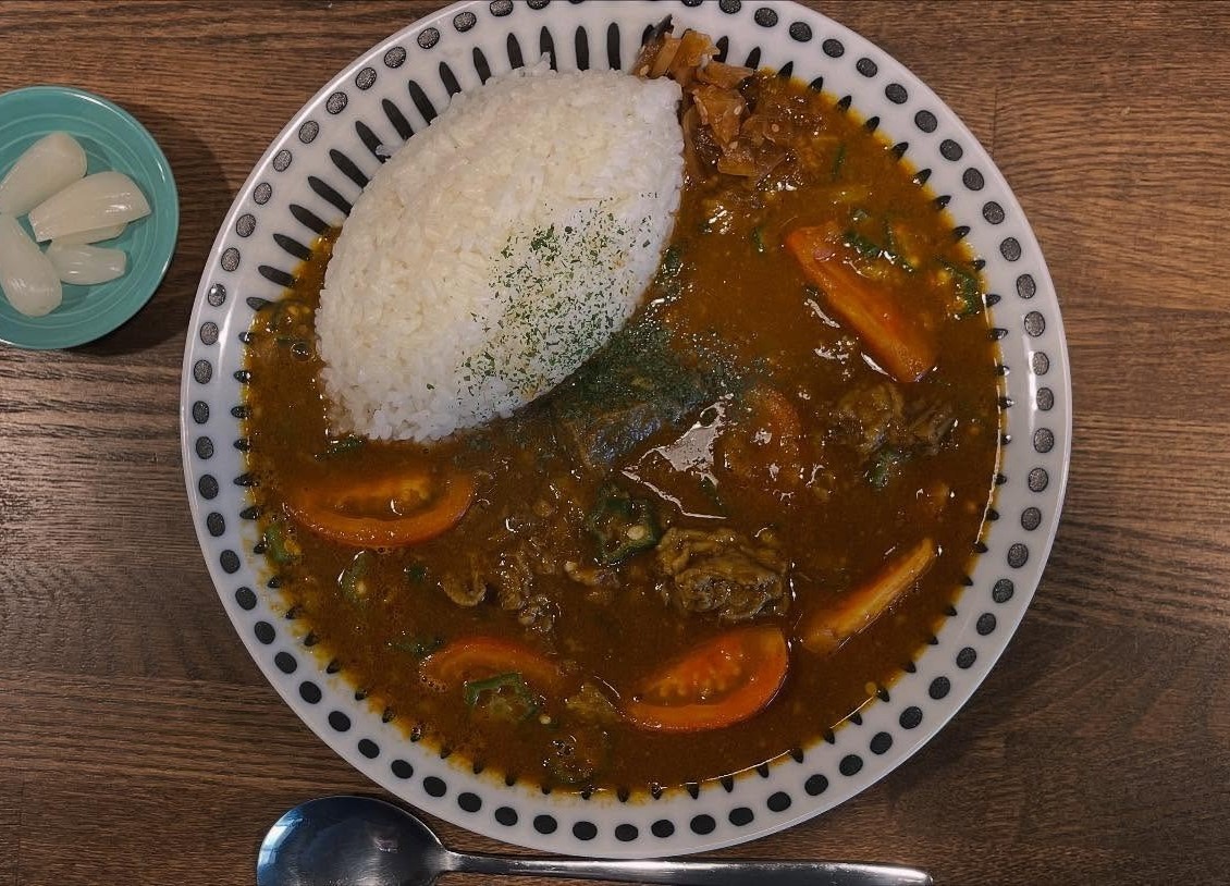 鳥取県鳥取市にオープンしたスパイスカレー専門店『コサジイチシャミネ鳥取店』のカレー