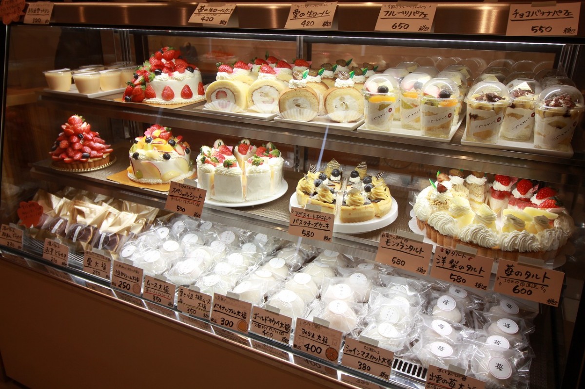 島根県出雲市にあるスイーツショップ『いとおかし』の店内の様子