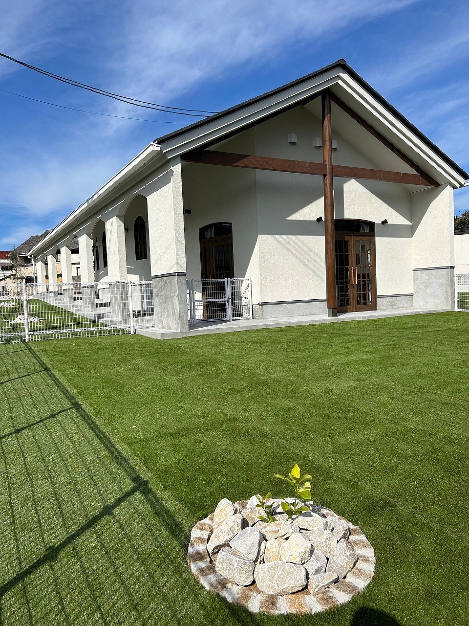 島根県浜田市にオープンしたカフェレストラン『ROIScafe』のドッグラン