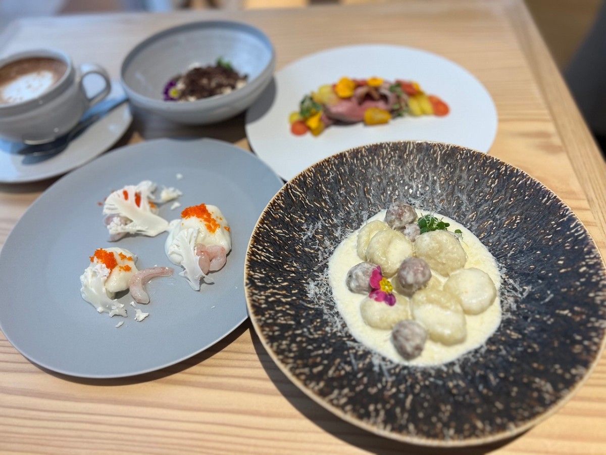 島根県益田市にオープンしたレストラン『Più（ピウ）』のコース料理