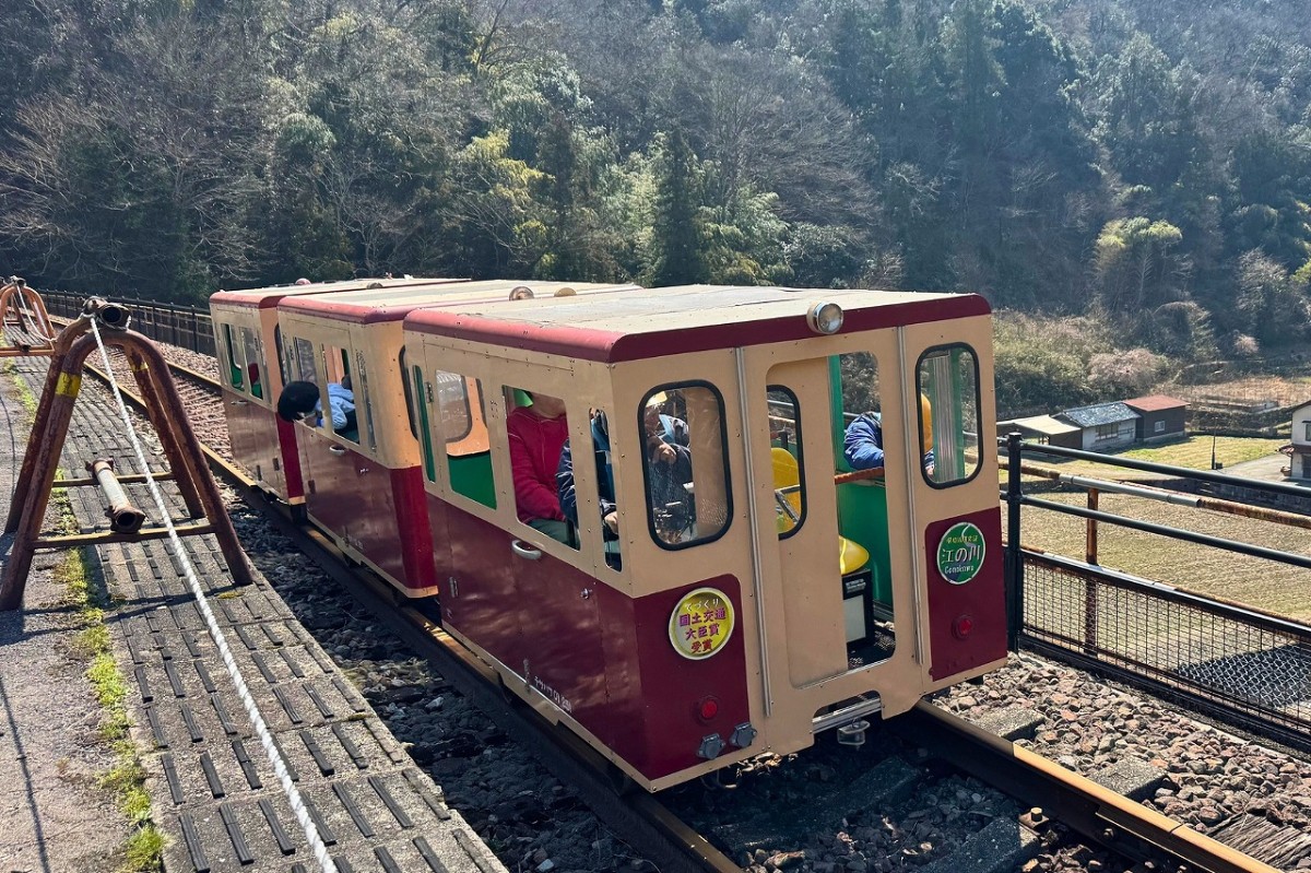 島根県邑南町のレジャー「トロッコ乗車体験」のトロッコ