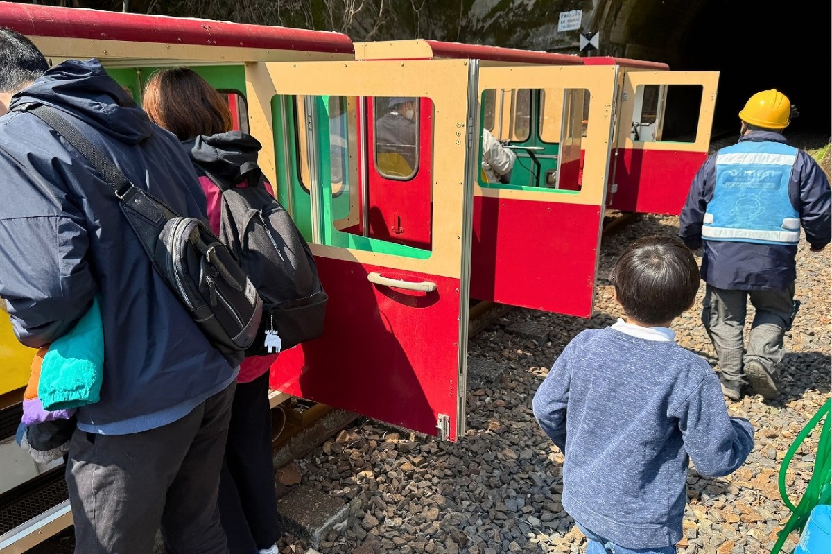 島根県邑南町のレジャー「トロッコ乗車体験」のトロッコ