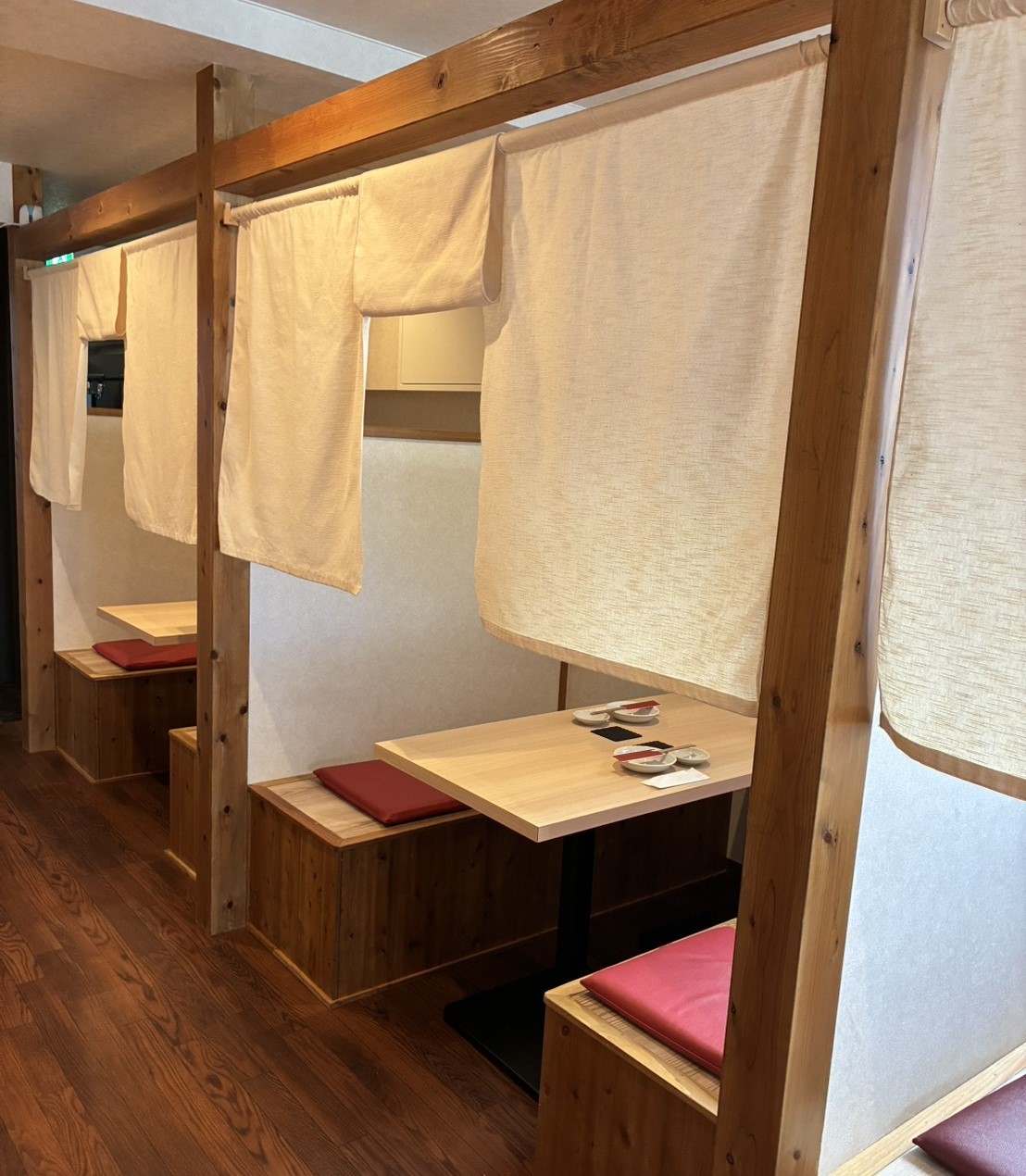 島根県松江市にオープンした中華ダイニング『China Dining DaiRen』の店内の様子